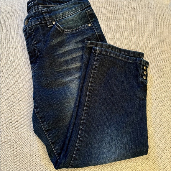 Nine West Capris size 6 - Picture 8 of 8